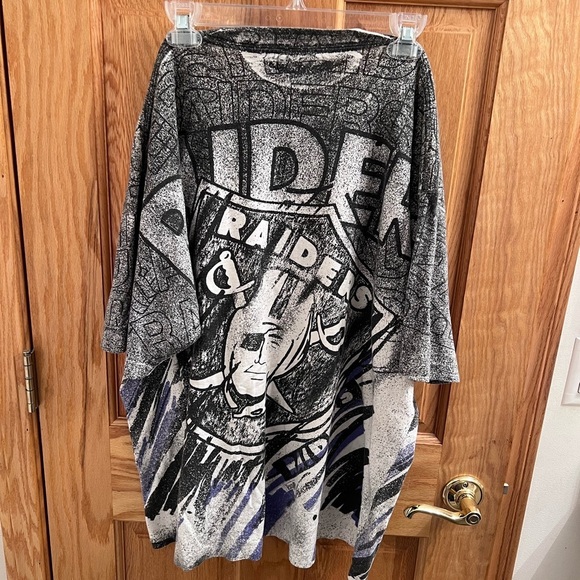 Vintage 90s Magic Johnson NFL Raiders Tshirt size XL - Picture 7 of 11